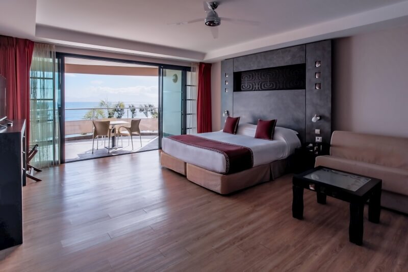 canada-experience-papeete-Te-Moana-Tahiti-Resort-Manava-Suite-Lagoon-Studio-room-01