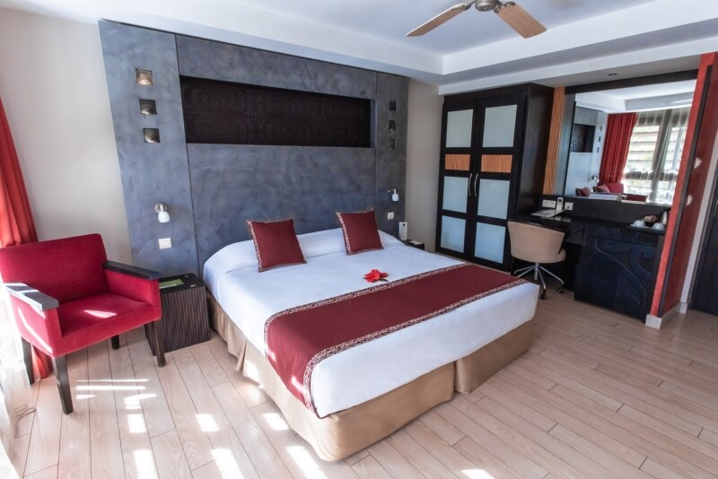 canada-experience-papeete-Te-Moana-Tahiti-Resort-Manava-Suite-Lagoon-Studio-room-02